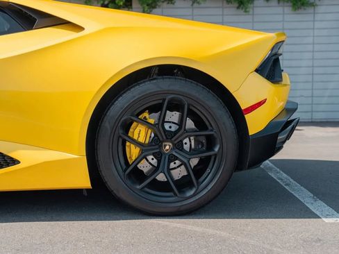 Used 2018 Lamborghini Huracan LP 580-2 RWD image 14
