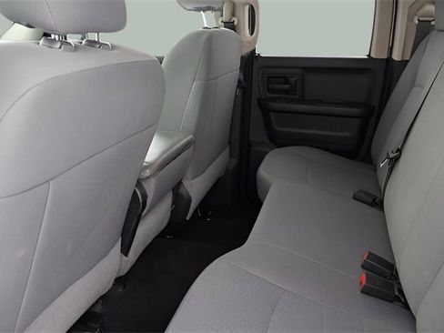 Used 2018 RAM 1500 Express image 14