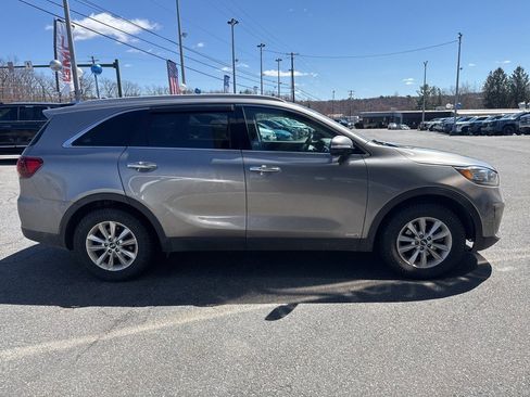 Used 2019 Kia Sorento LX w/ Option Group 020 image 5