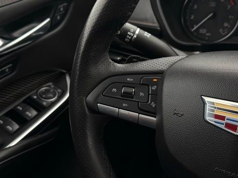 Used 2022 Cadillac XT4 Sport image 12