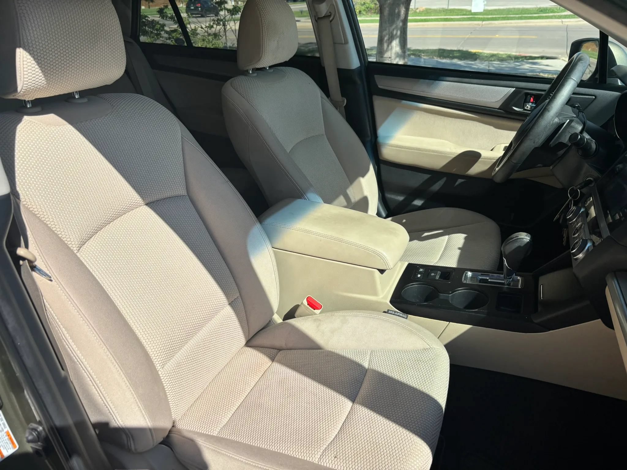 Used 2017 Subaru Outback 2.5i Premium AWD/4WD image 23