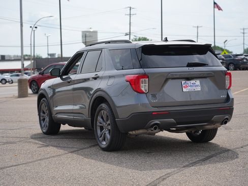 Used 2023 Ford Explorer XLT w/ Equipment Group 202A AWD/4WD image 6