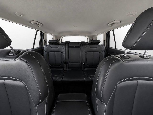 Used 2021 Jeep Grand Cherokee L Limited AWD/4WD image 24