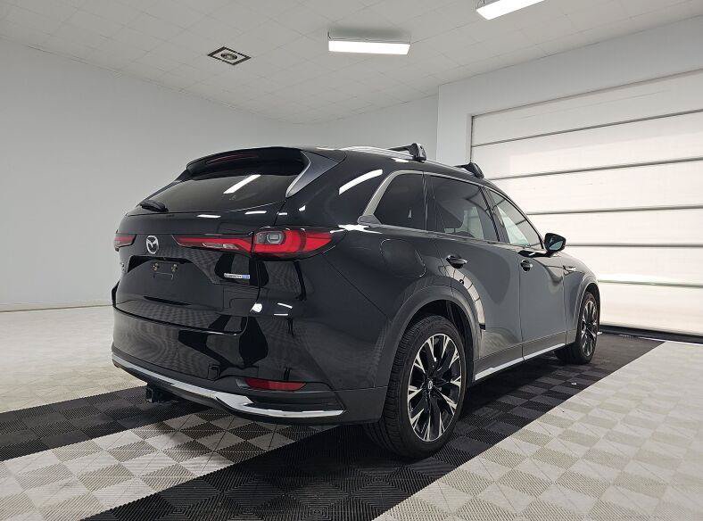 Used 2024 MAZDA CX-90 Plug-In Hybrid w/ Premium Plus AWD/4WD image 6