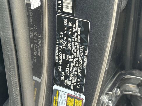 Used 2024 Kia Forte LXS w/ LXS Technology Package image 21