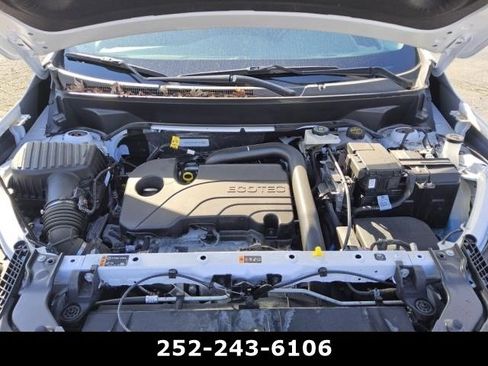Used 2024 GMC Terrain SLT w/ Infotainment Package II AWD/4WD image 11