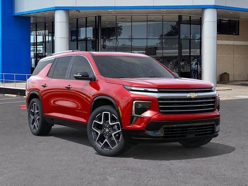 New 2026 Chevrolet Traverse High Country w/ LPO, Floor Liner Package FWD image 7