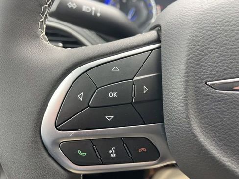 New 2026 Chrysler Pacifica Select image 16