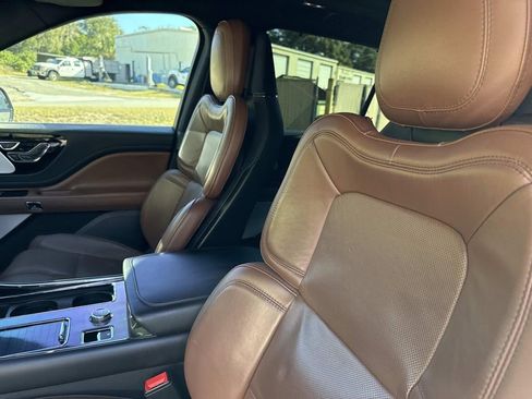 Certified 2023 Lincoln Aviator Reserve w/ Equipment Group 201A image 22
