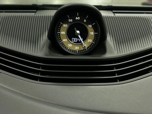 Used 2020 Porsche Taycan Turbo S image 45