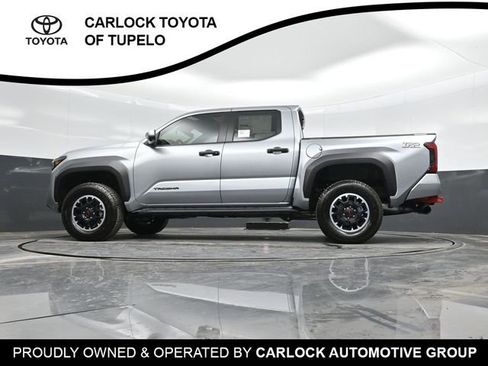 Used 2025 Toyota Tacoma TRD Off-Road w/ TRD Off Road Premium Package AWD/4WD image 48