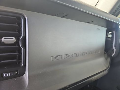 Used 2023 Ford Bronco Outer Banks image 21