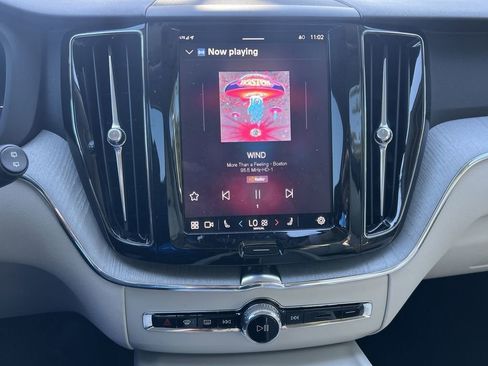 Used 2025 Volvo XC60 T8 Plus w/ Protection Package Premier image 16