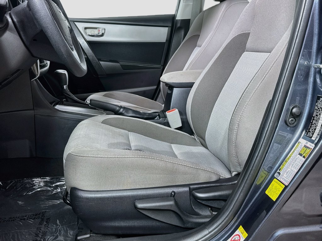 Used 2018 Toyota Corolla LE FWD image 22