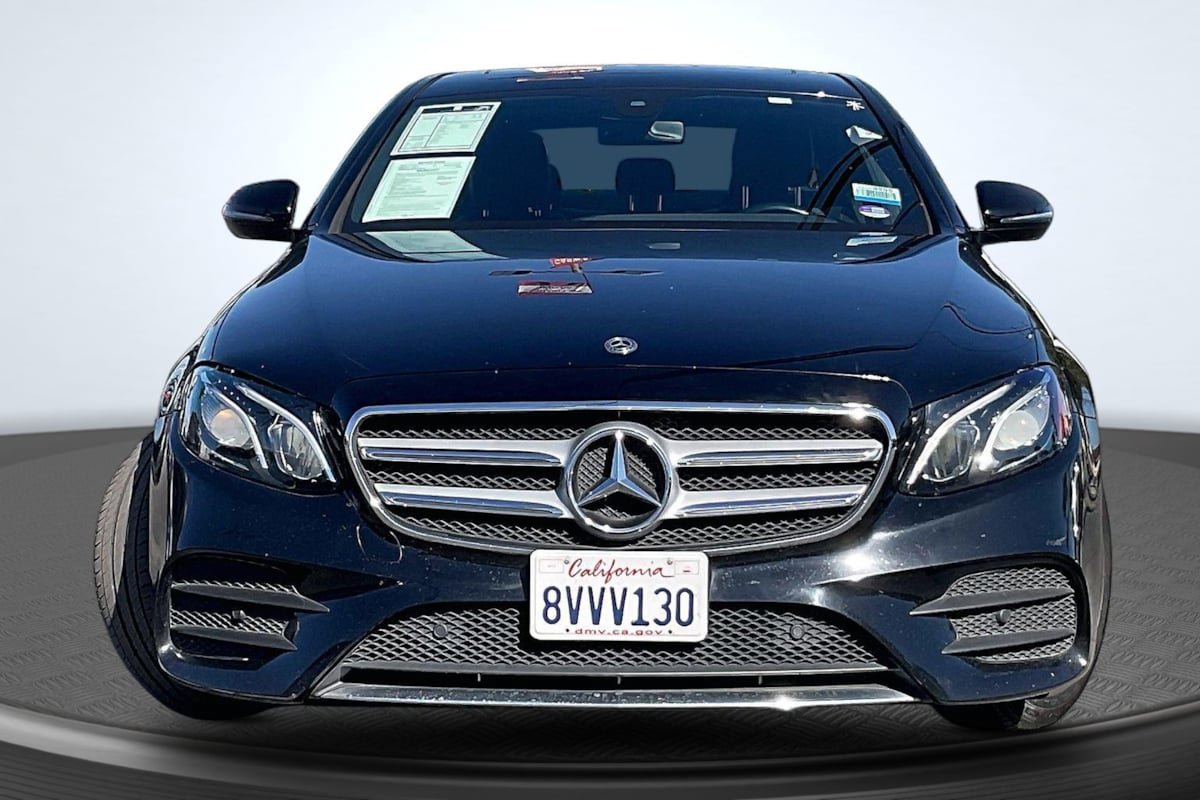 Used 2020 Mercedes-Benz E 350 Sedan image 3