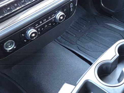 Certified 2024 GMC Sierra 1500 Elevation image 21