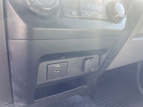 Used 2020 Ford F350 XL w/ Power Equipment Group image 18