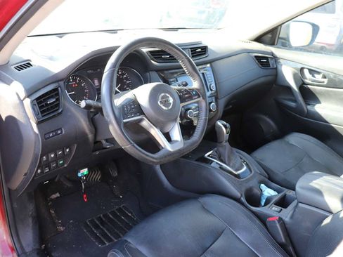 Used 2019 Nissan Rogue SL w/ Premium Package AWD/4WD image 10