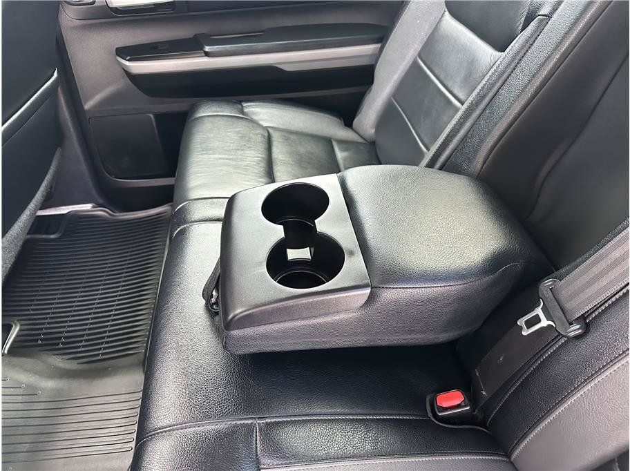 Used 2021 Toyota Tundra Limited w/ Limited Premium Package AWD/4WD image 17