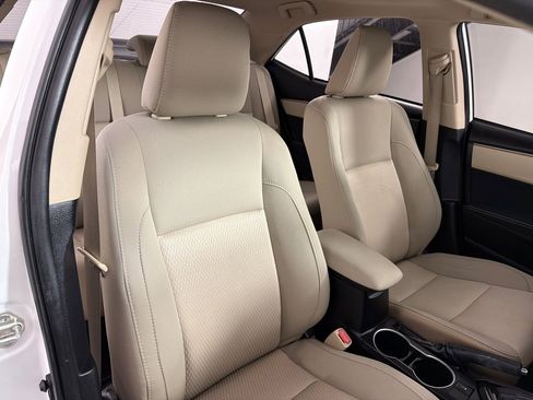 Used 2014 Toyota Corolla LE image 25