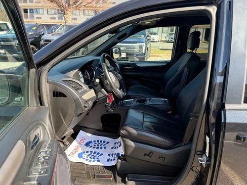 Used 2018 Dodge Grand Caravan GT image 15