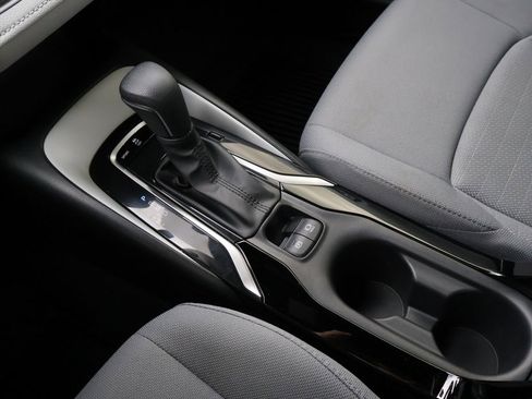 Used 2022 Toyota Corolla SE FWD image 23