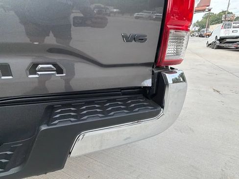 Used 2017 Toyota Tacoma TRD Off-Road w/ Tow Package (A/T) AWD/4WD image 14