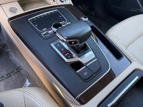 Used 2018 Audi Q5 2.0T Premium Plus w/ Premium Plus Package image 24