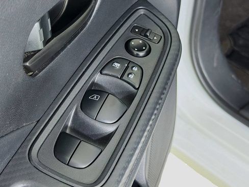 Used 2025 Nissan Versa S FWD image 20