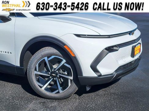 New 2026 Chevrolet Equinox EV LT image 2