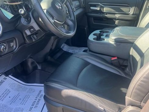 Used 2022 RAM 3500 Big Horn w/ Night Edition image 10