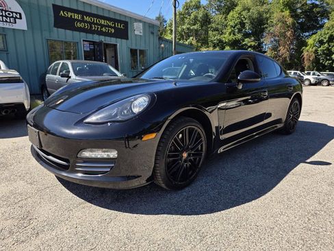 Used 2013 Porsche Panamera 4S AWD/4WD image 3