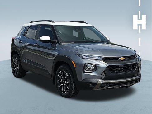 Used 2021 Chevrolet TrailBlazer ACTIV w/ Sun and Liftgate Package AWD/4WD image 1