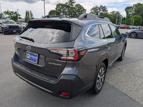 Used 2024 Subaru Outback Premium AWD/4WD image 6