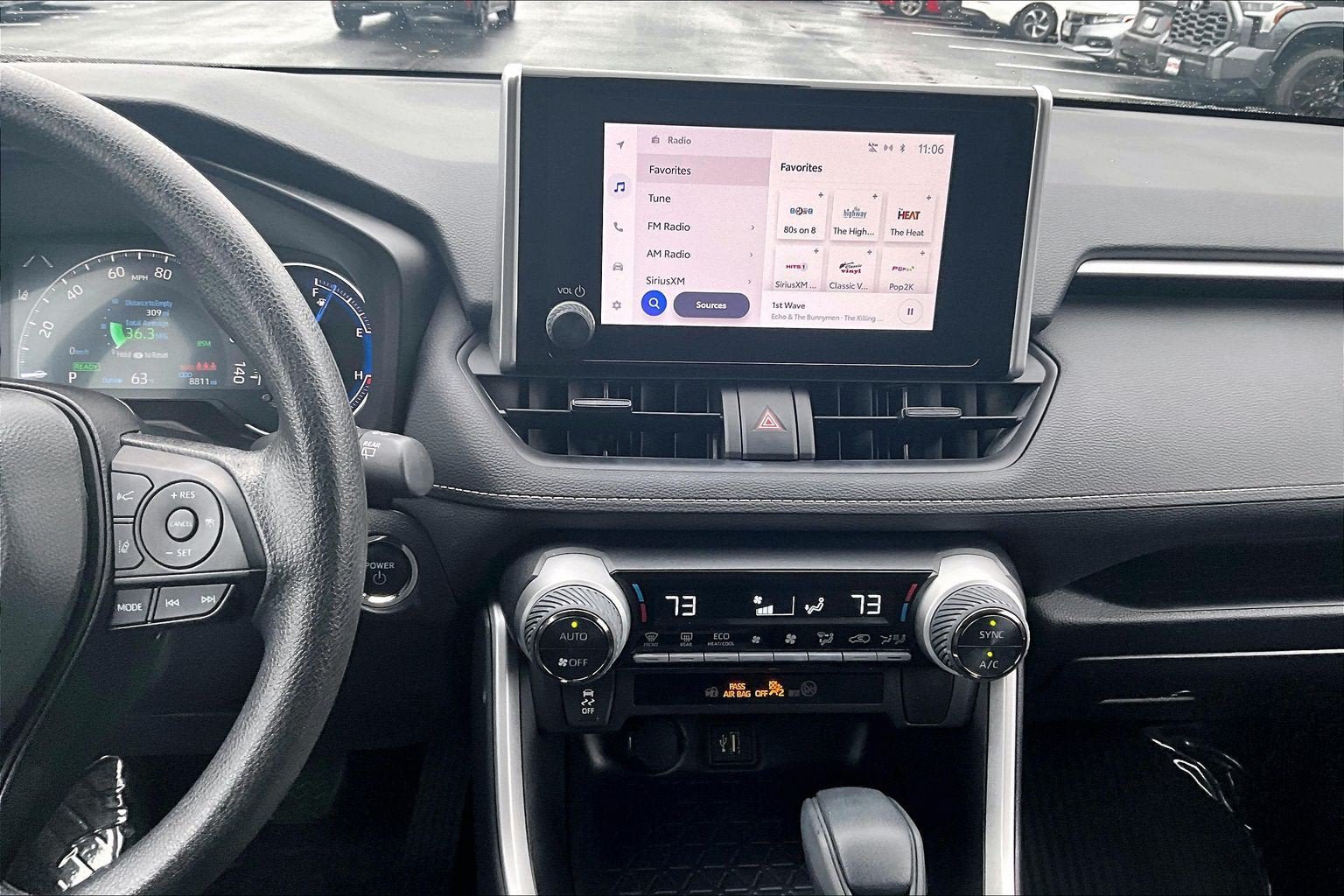 Used 2025 Toyota RAV4 XLE AWD/4WD image 6