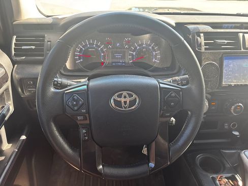 Used 2018 Toyota 4Runner TRD Off-Road AWD/4WD image 24