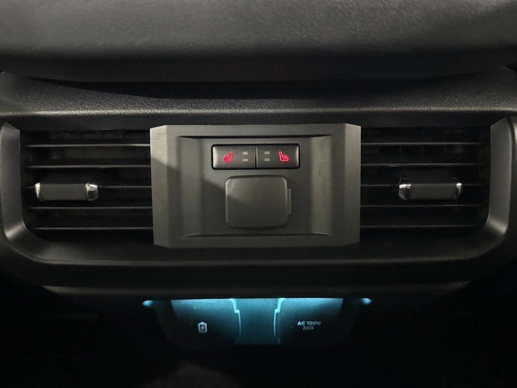 Used 2025 Ford F150 Raptor AWD/4WD image 47