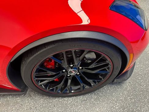 Used 2015 Chevrolet Corvette Z06 w/ 3LZ Preferred Equipment Group RWD image 35