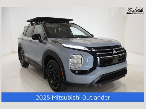 New 2025 Mitsubishi Outlander AWD image 1