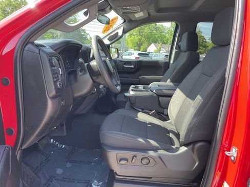 Used 2024 Chevrolet Silverado 1500 Custom w/ Turbomax Blackout Package AWD/4WD image 4