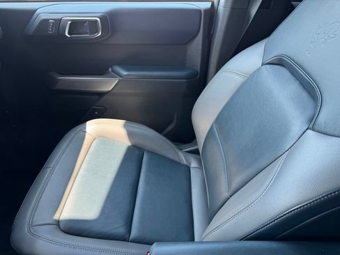 Used 2022 Ford Bronco Outer Banks AWD/4WD image 25