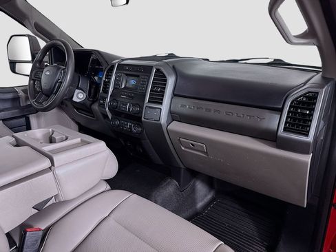 Used 2020 Ford F250 XL w/ Power Equipment Group image 24