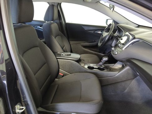 Used 2023 Chevrolet Malibu RS FWD image 21