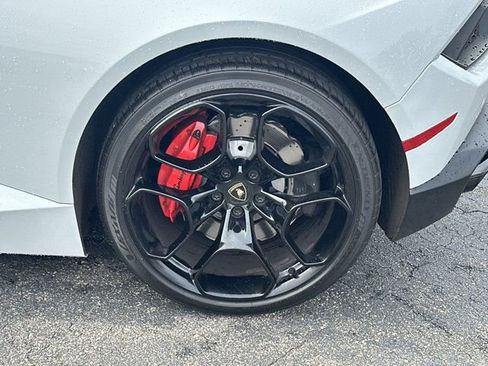 Used 2017 Lamborghini Huracan LP 580-2 image 16