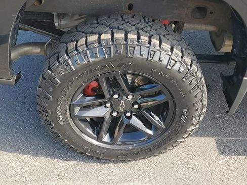 Certified 2019 Chevrolet Silverado 1500 Custom Trail Boss w/ Custom Convenience Package AWD/4WD image 5