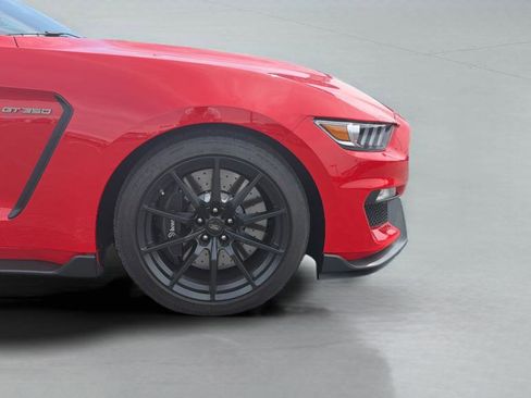 Used 2018 Ford Mustang Shelby GT350 w/ Convenience Package RWD image 45