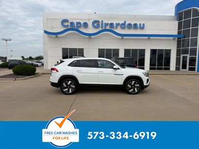 Used 2024 Volkswagen Atlas Cross Sport SE w/ Panoramic Sunroof Package