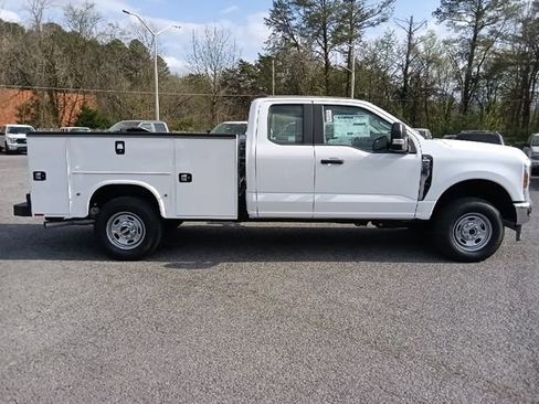 New 2026 Ford F250 XL w/ XL Chrome Package AWD/4WD image 2