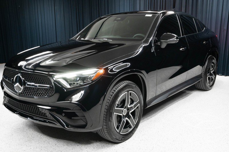 New 2027 Mercedes-Benz GLC 300 4MATIC image 1