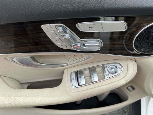 Used 2022 Mercedes-Benz GLC 300 image 18